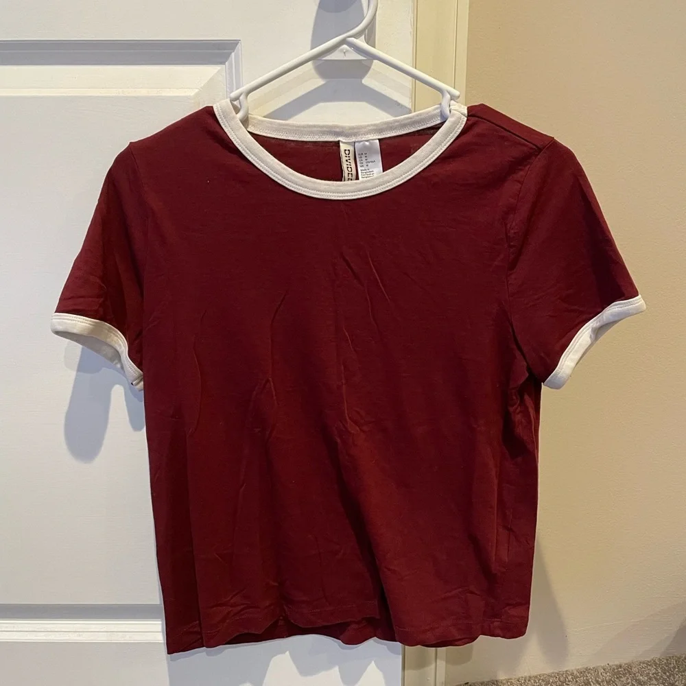 Basic Maroon Tee - Picture 1 of 5